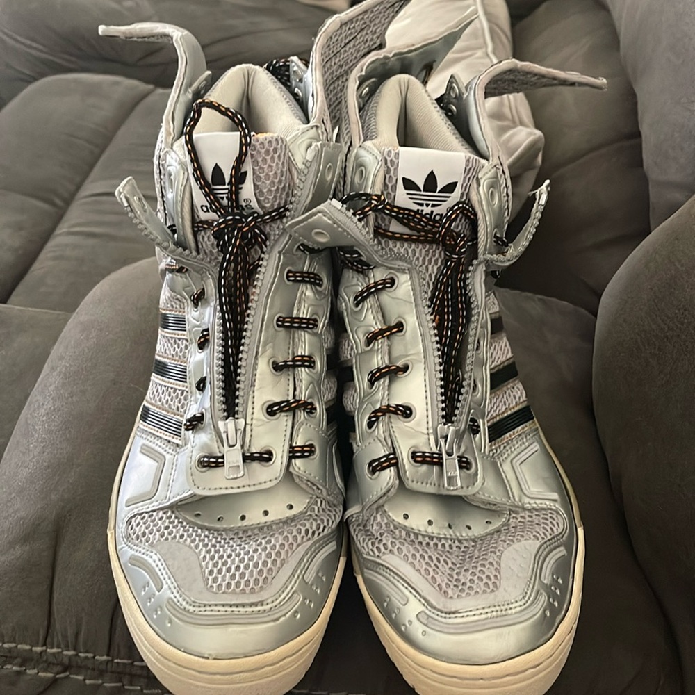 SOLD Adidas Jeremy Scott’s